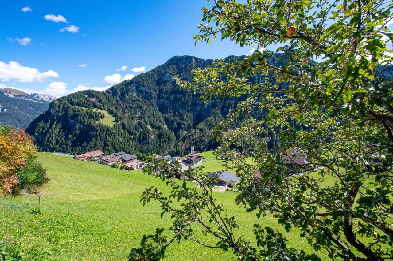 Agriturismo Apartments Tuene Ortisei Exterior foto